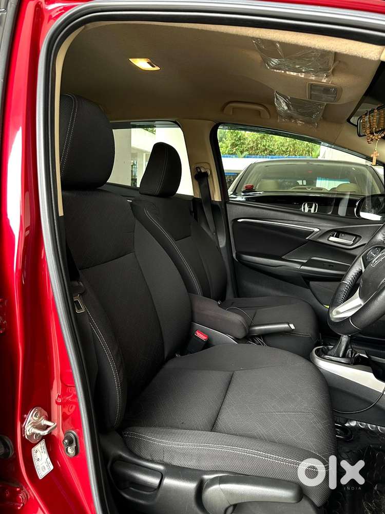 Sparingly Used Honda Jazz Diesel 2019 Topend