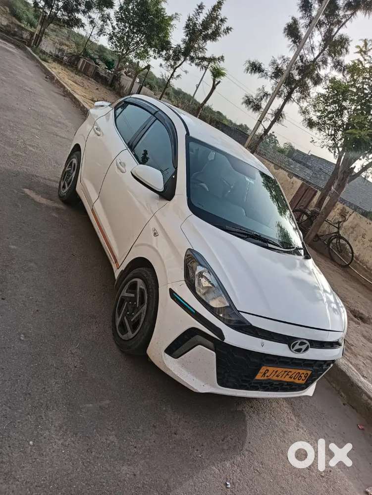 Hyundai Aura Petrol/cng 2023 Model