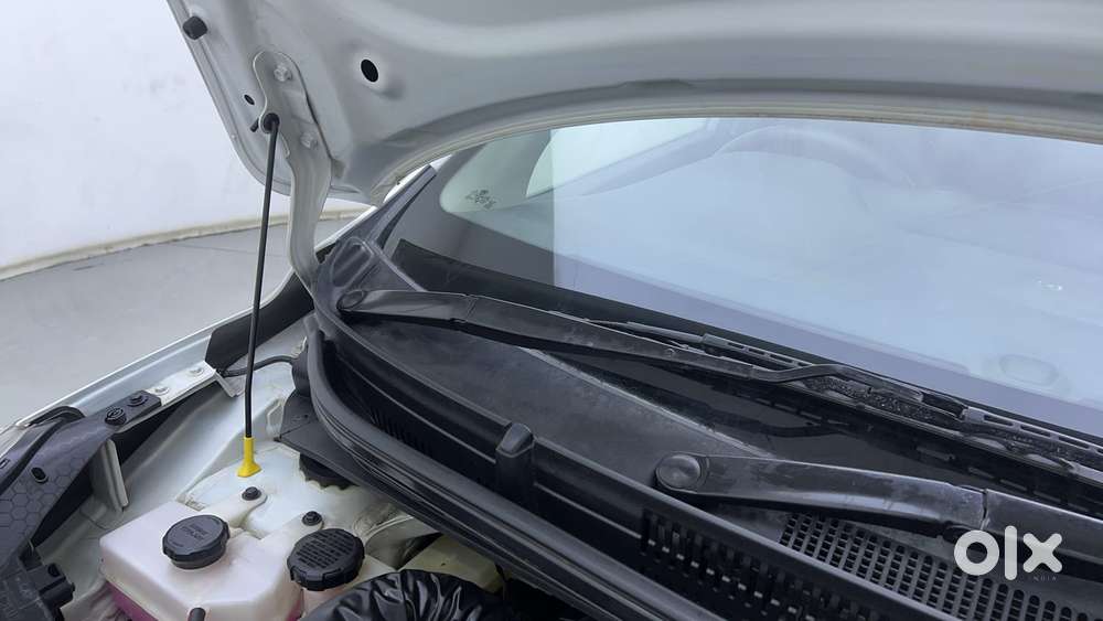 Hyundai Aura Sx 1.2 (o) Petrol, 2022, Petrol