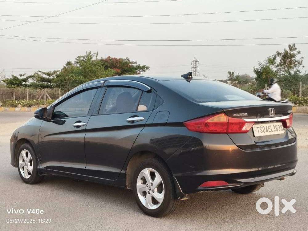 Honda City 1.5 V Cvt I-vtec Mt, 2016, Petrol