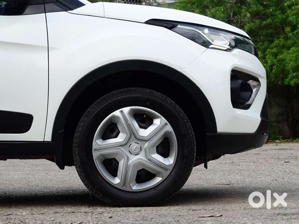 Tata Nexon 1.5 Revotorq Xm, 2023, Petrol