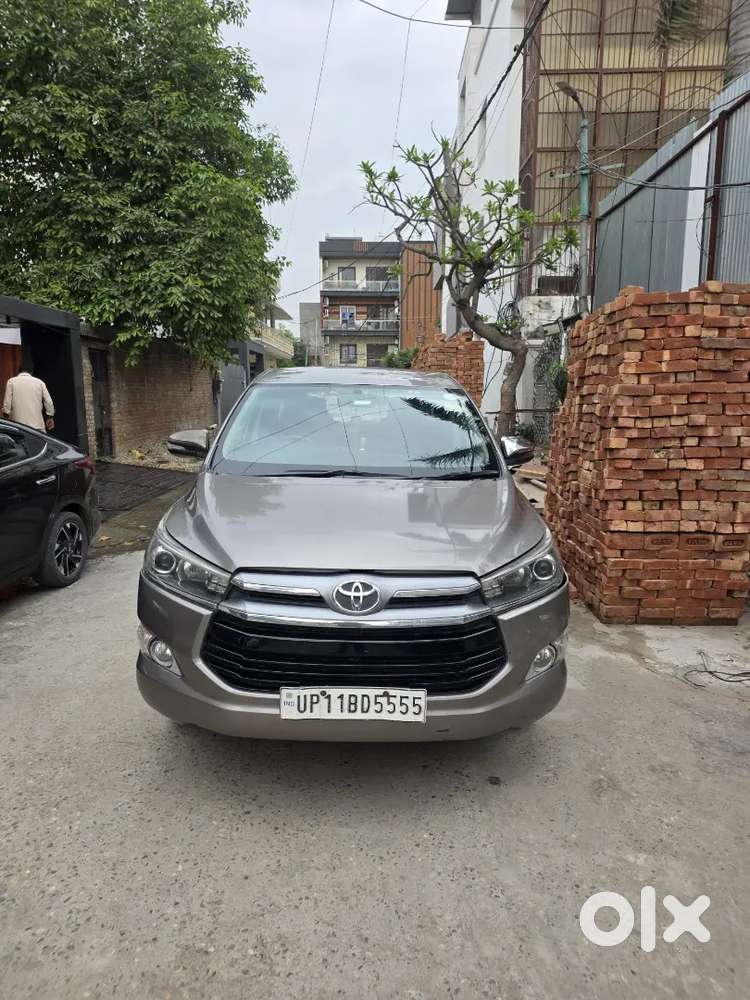 Toyota Innova Crysta 2017