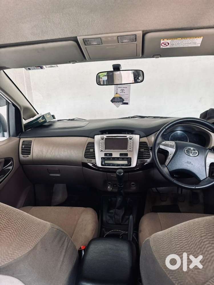 Toyota Innova (2015)