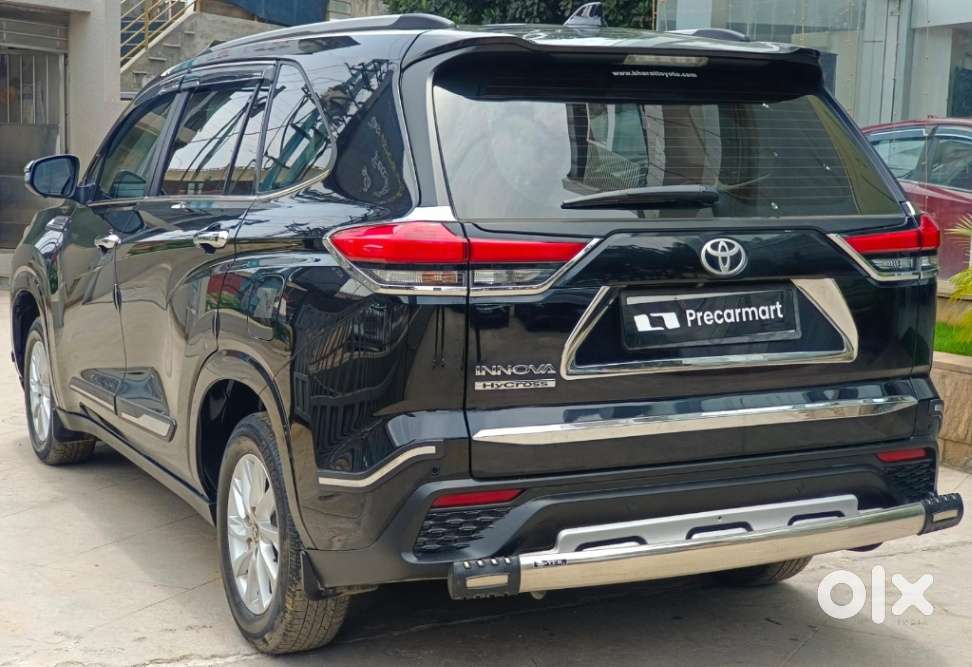 Toyota Innova Hycross Gx (o), 2025, Petrol