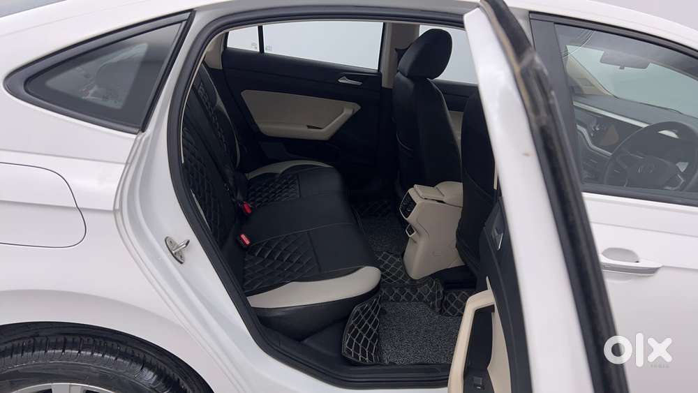 Volkswagen Virtus Highline Plus 1.0 Tsi At, 2023, Petrol