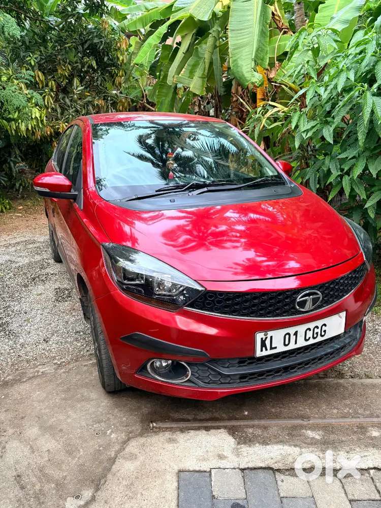 Tata Tigor 2018 - Berry Red