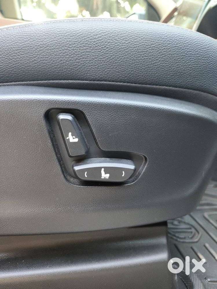 Mg Hector Plus Savvy Pro 1.5 Turbo Petrol Cvt 7 Str, 2024, Petrol