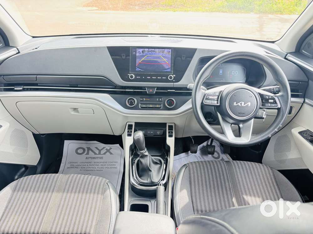 Kia Carens 1.4 Prestige 7 Str, 2022, Petrol