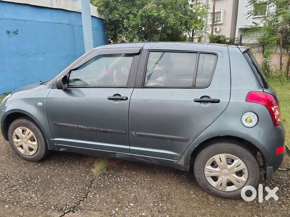 Maruti Suzuki Swift Vxi 2010