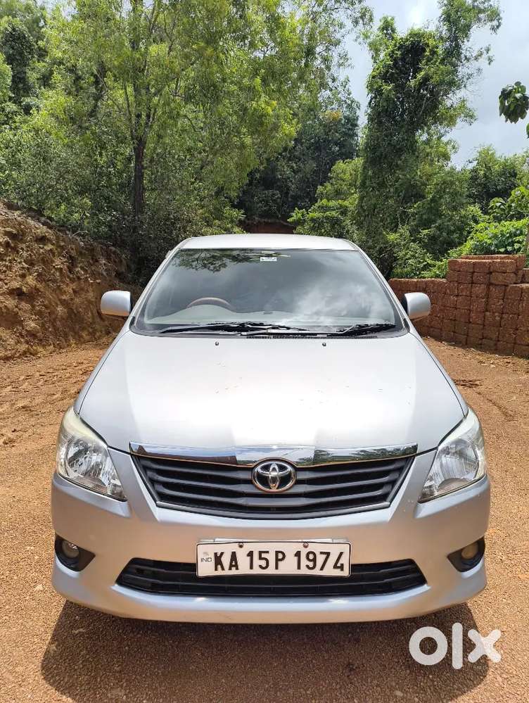 Toyota Innova Diesel Manual 2nd Owner 2013