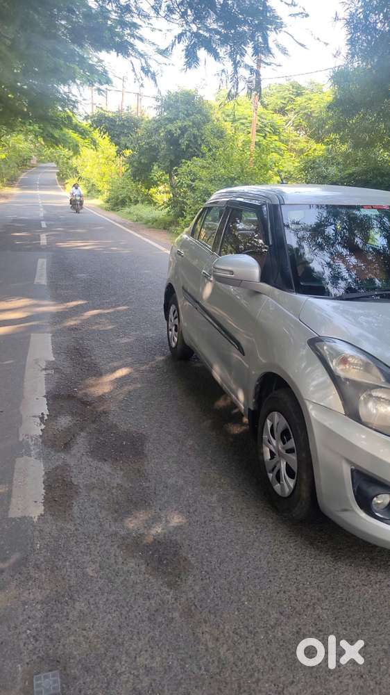 Maruti Suzuki Swift Dzire Amt Vxi, 2013, Cng & Hybrids