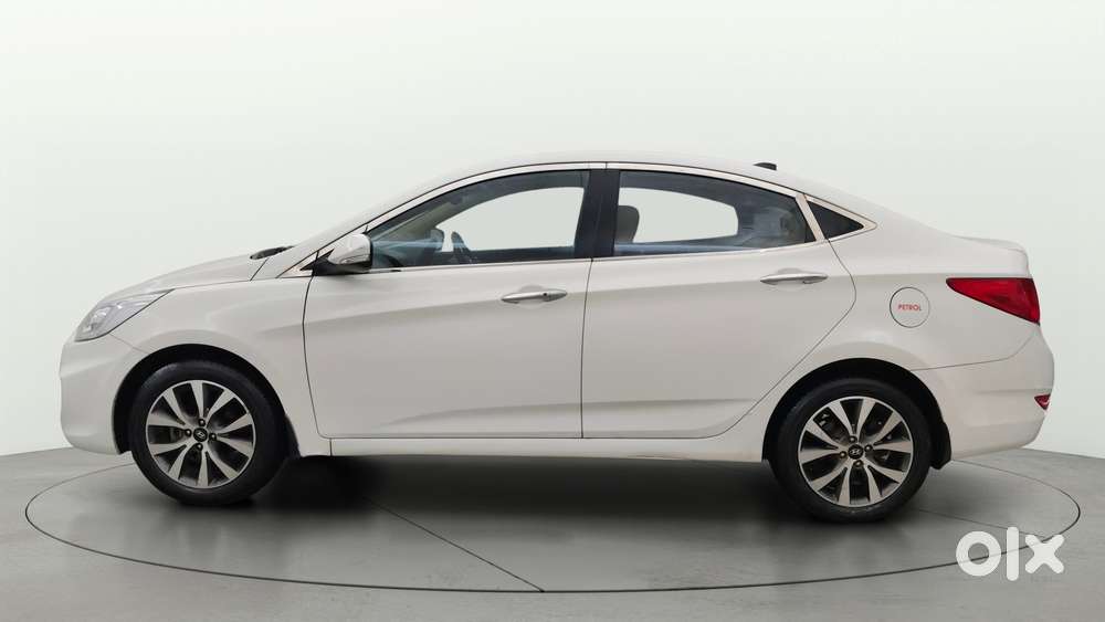 Hyundai Verna Fluidic 1.6 Vtvt Sx Opt, 2014, Petrol
