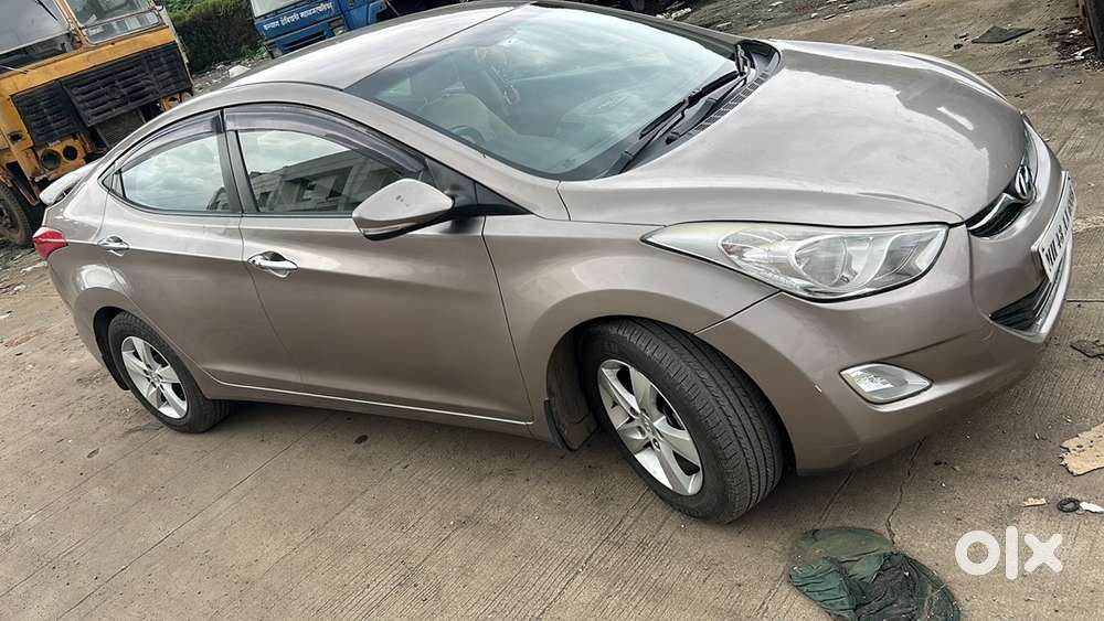 Hyundai Elantra 2013 Petrol Well Maintained