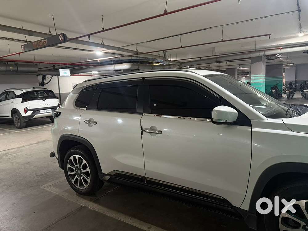 Maruti Suzuki Grand Vitara 2023 Petrol Well Maintained