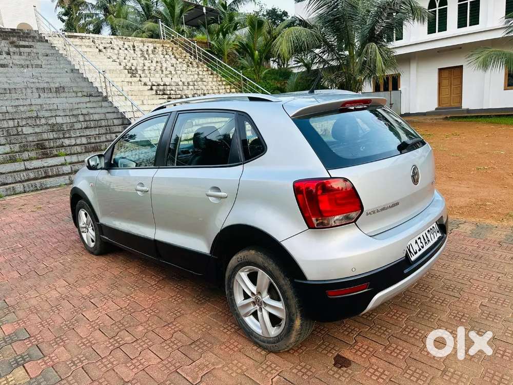 Volkswagen Crosspolo 2013 Diesel 143000 Km Driven