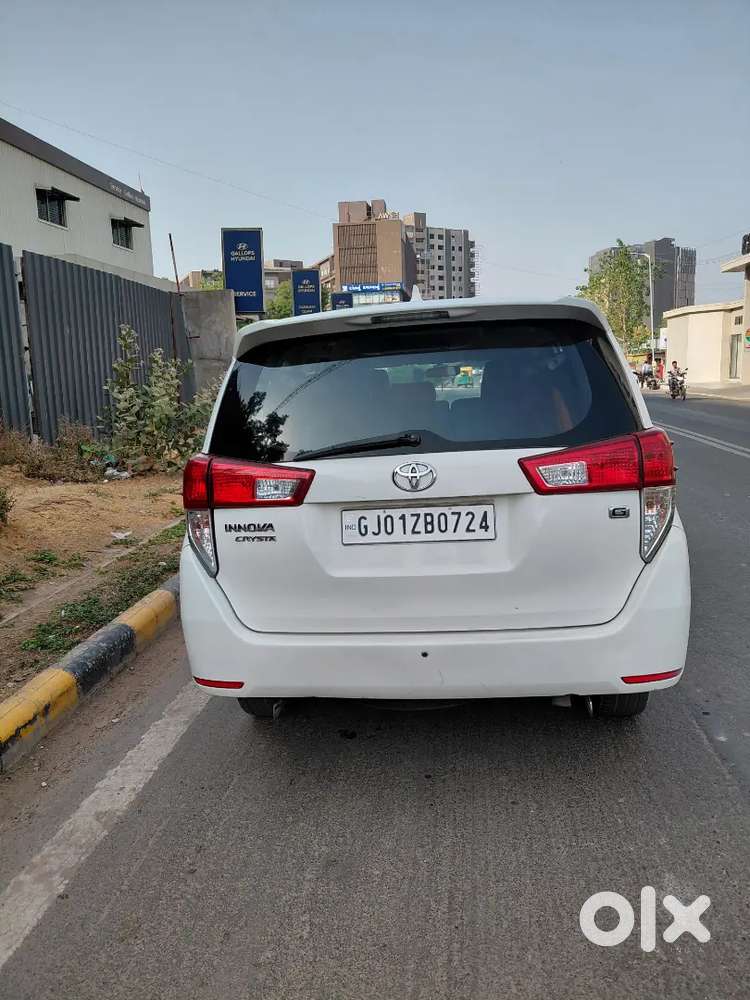 Toyota Innova Crysta 2018 Diesel Well Maintained