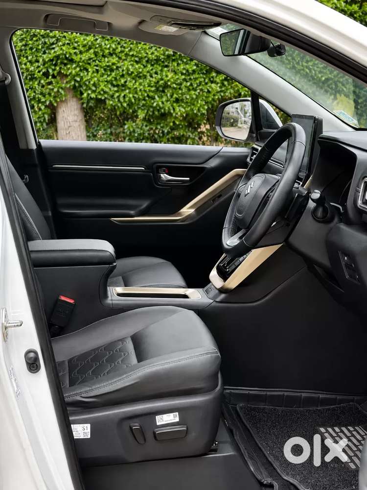 Maruti Suzuki Invicto Alpha Plus 7str, 2024, Petrol