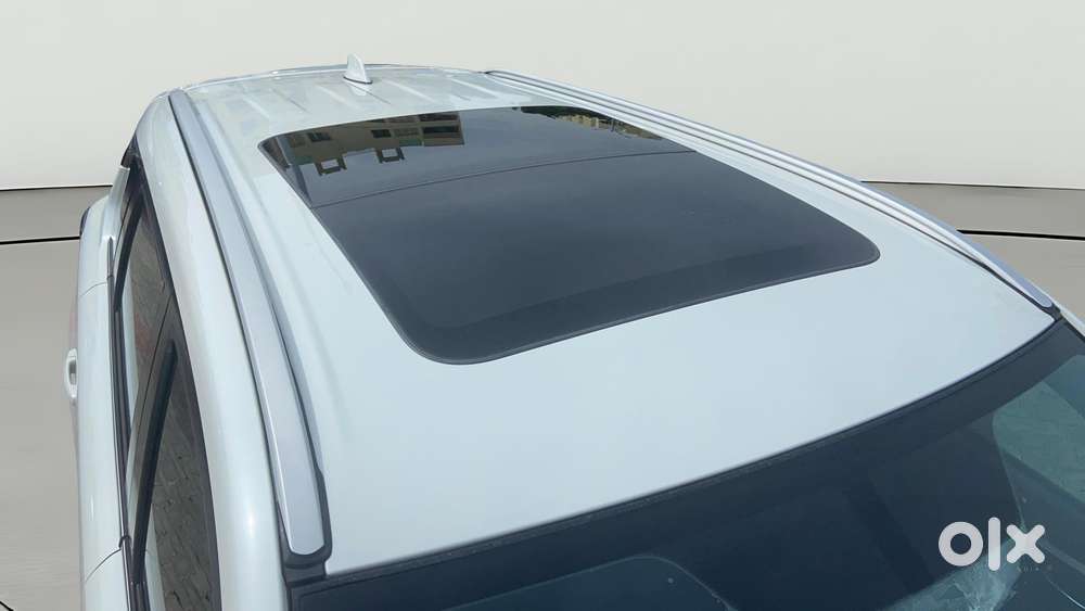 Maruti Suzuki Grand Vitara 1.5 Alpha Plus Intelligent Hybrid Ecvt, 2..
