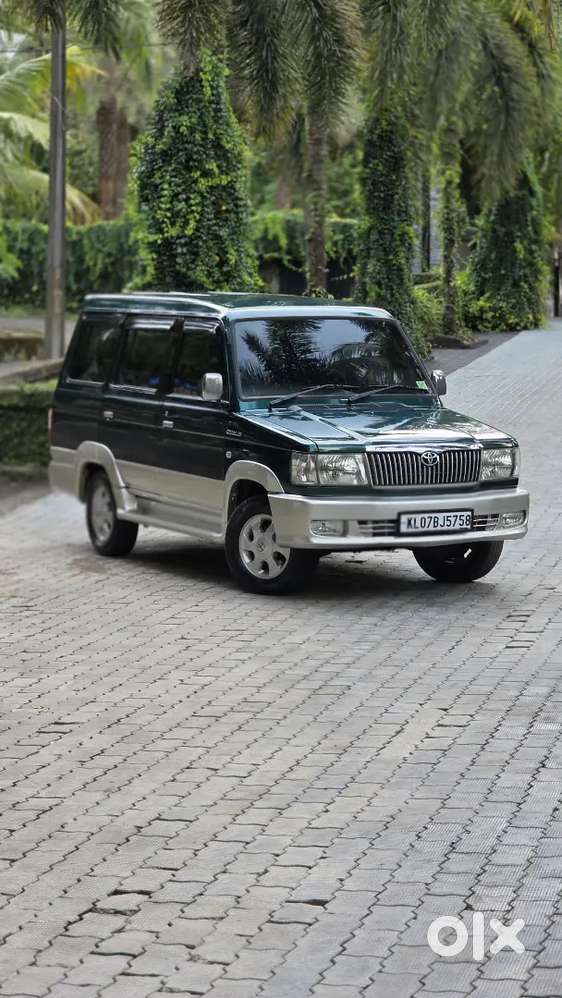 Toyota Qualis Rs Diesel 2004