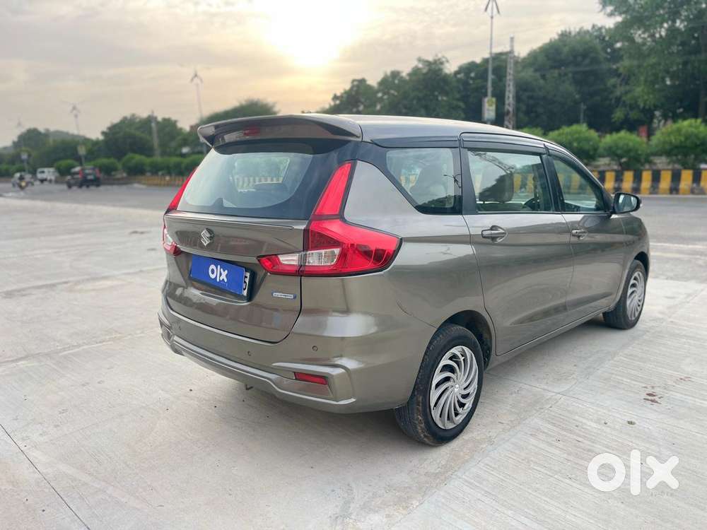 Maruti Suzuki Ertiga 1.5 Vxi, 2022, Petrol