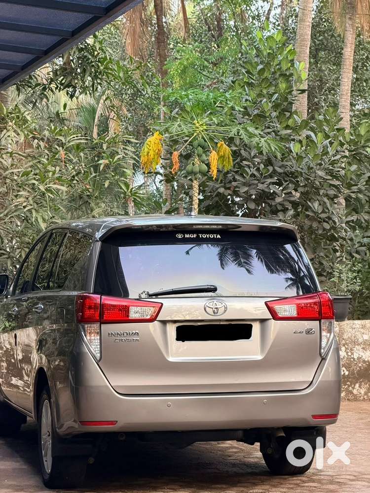Toyota Innova Crysta 2.8z 2016