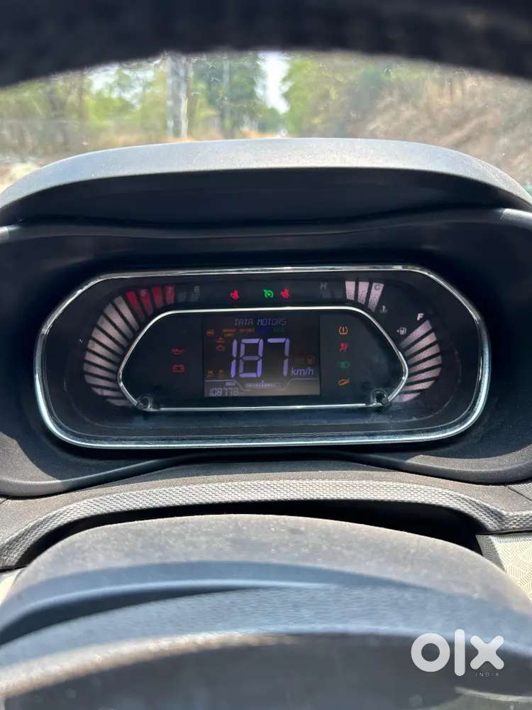 Tata Nexon Genuine Sell, Price Negotiable