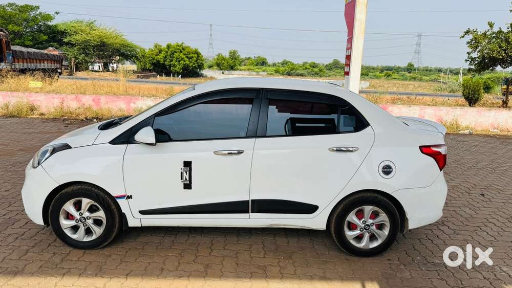 Hyundai Xcent Petrol Well Maintained