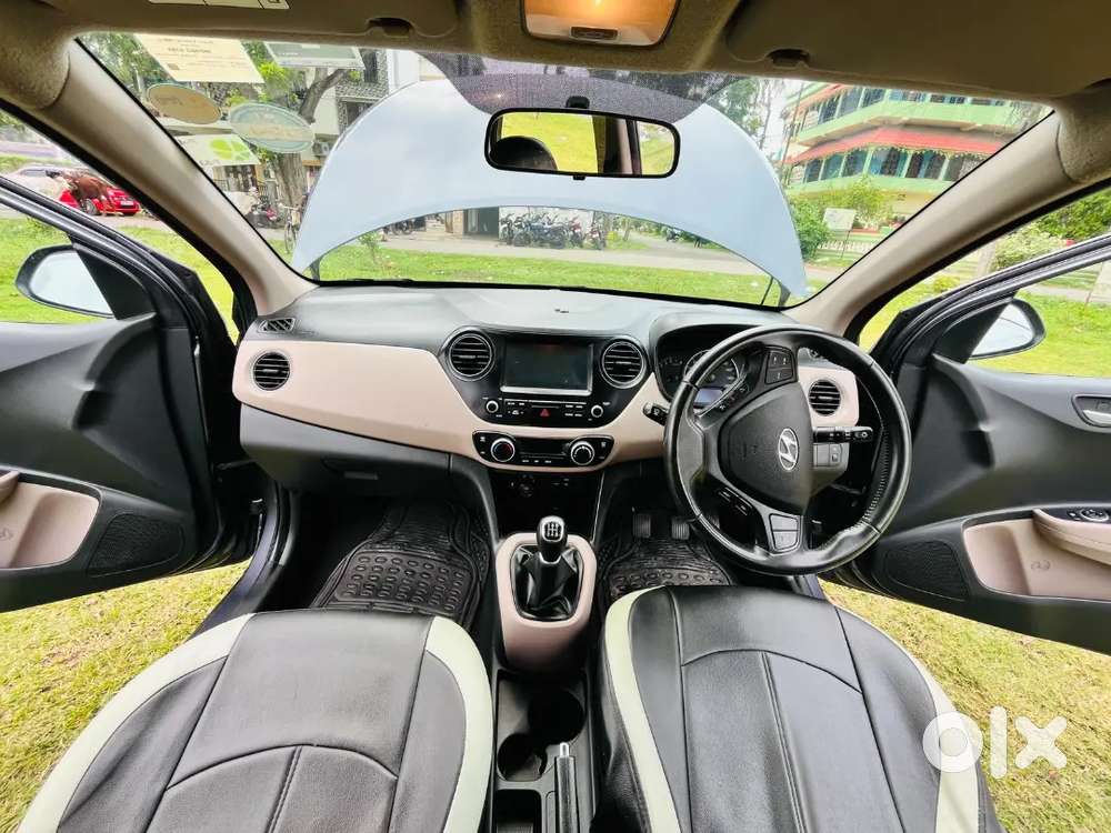 Hyundai Grand I10 Asta 1.2 Petrol  Top Model  48,840 Km