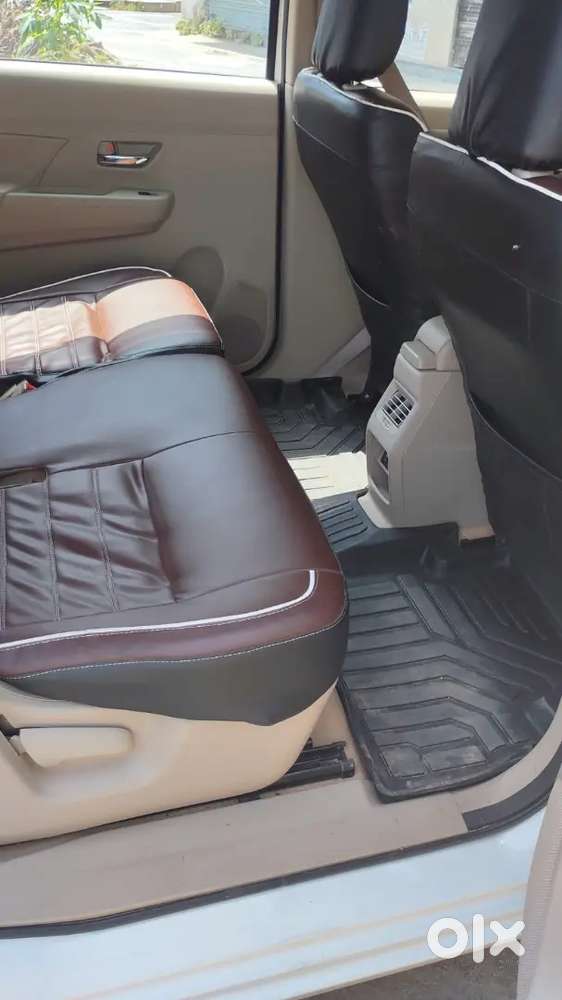 Maruti Suzuki Ertiga Vxi 2026