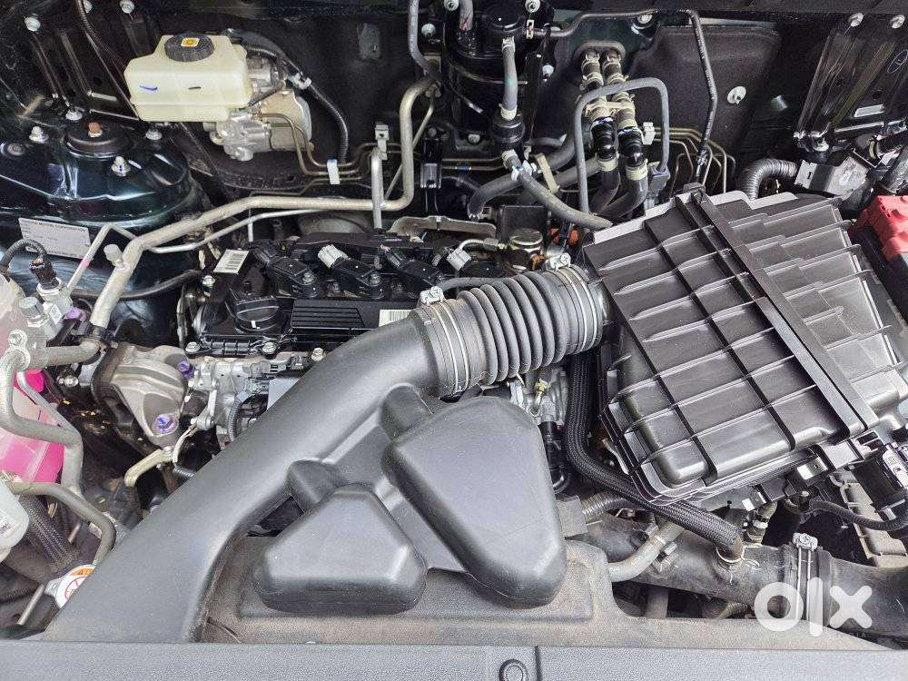Toyota Innova Hycross 2.0 Zx (o) Hybrid 7 Str, 2025, Petrol