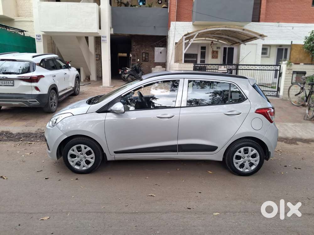 Hyundai Grand I10 2016-2017 Sportz Celebration Edition, 2016, Petrol
