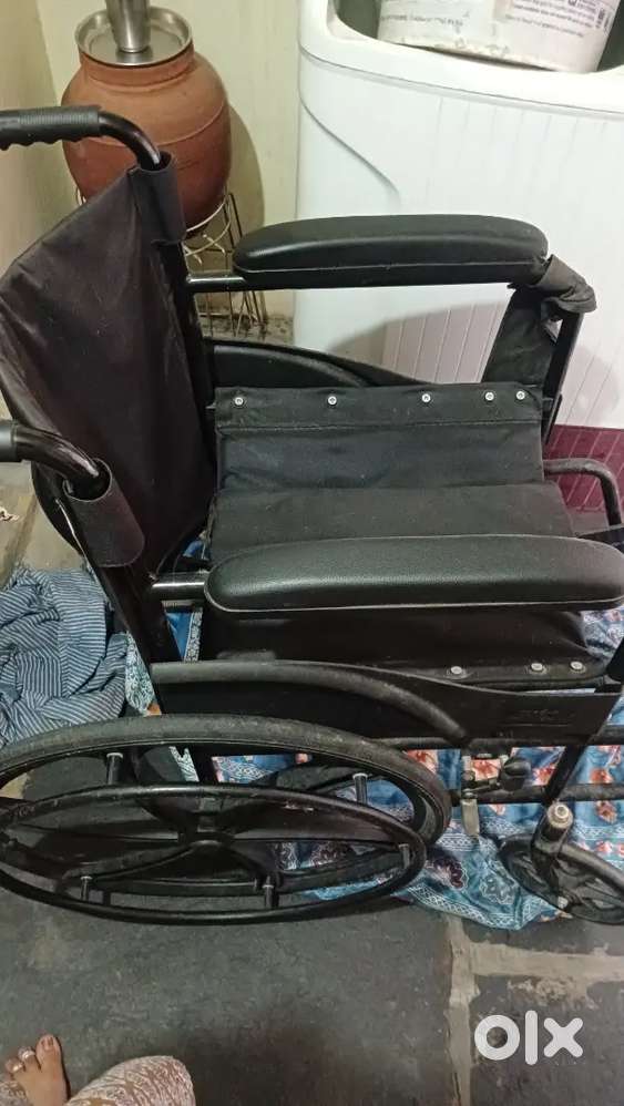 Handicapped chair