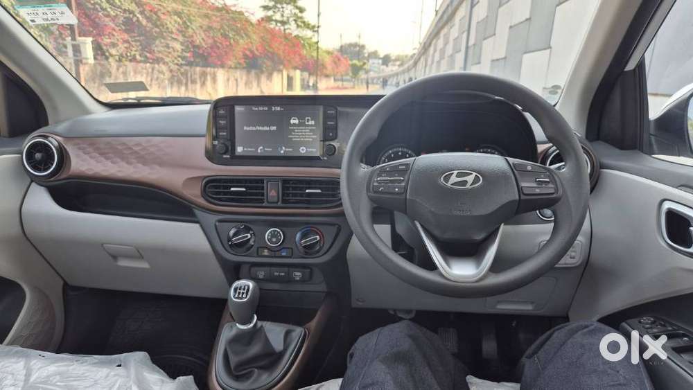 Hyundai Aura Sx 1.2 Cng, 2025, Cng & Hybrids