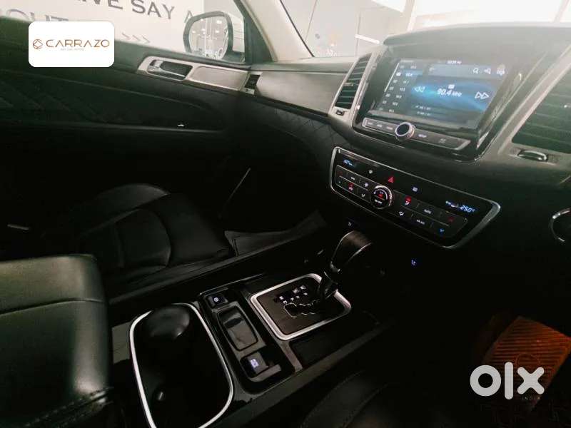 Mahindra Alturas G4 E350d, 2022, Diesel