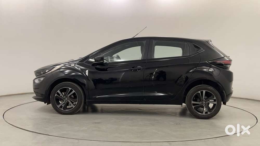 Tata Altroz 1.2 Xza Plus Dark Edition Dct, 2022, Petrol