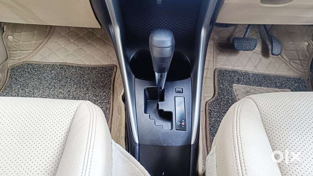 Toyota Yaris J Cvt, 2019, Petrol