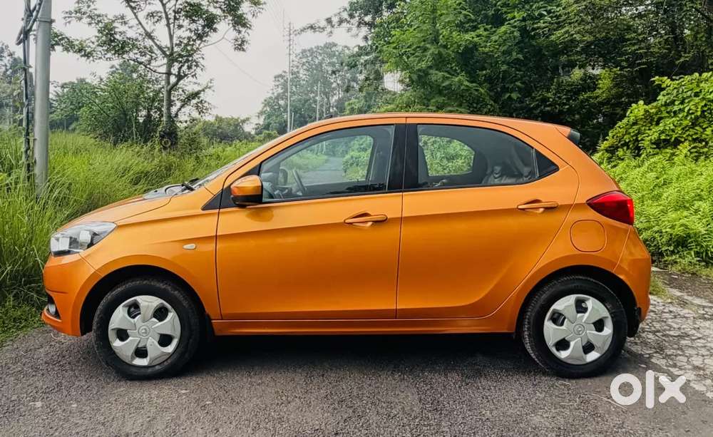 Tata Tiago 1.2 Revotron Xt Option, 2016, Petrol
