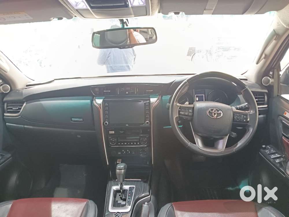 Toyota Fortuner Legender 4x4 At 2.8, 2024, Diesel