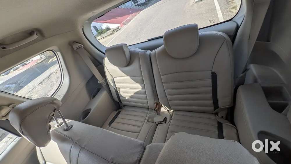 Maruti Suzuki Ertiga 2015 Petrol 96000 Km Driven-excellent Condition