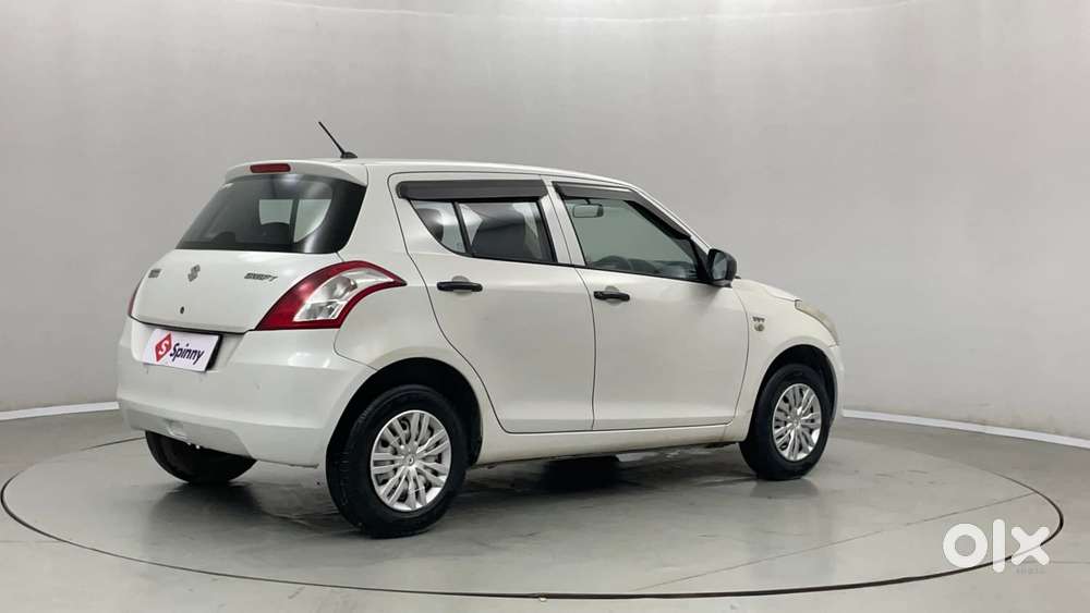 Maruti Suzuki Swift 1.2 Lxi (o), 2016, Petrol
