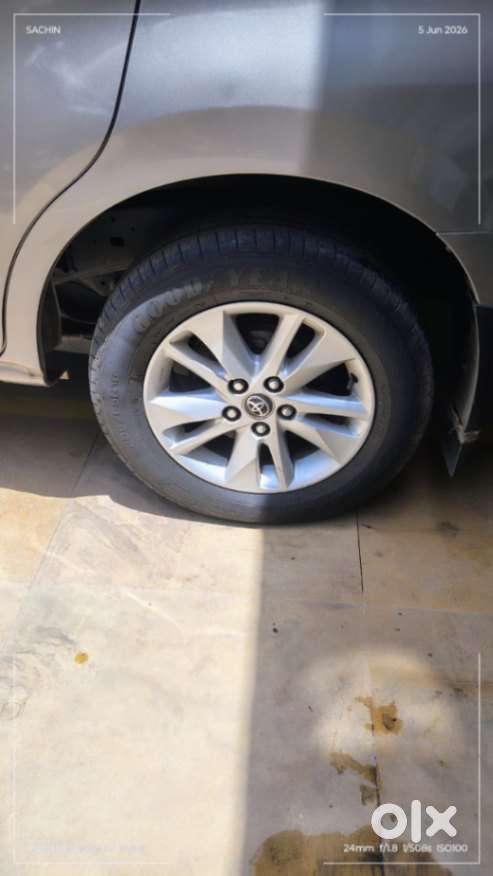 Toyota Innova Crysta 2.4 Vx Mt 8s, 2016, Diesel