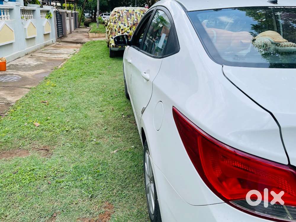 2015 Hyundai Verna 1.6 Crdi Diesel Single Owner, Ka 09
