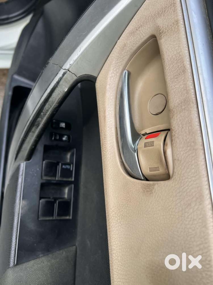 Toyota Corolla Altis G At, 2016, Petrol