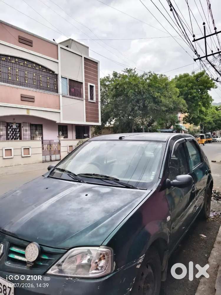 Mahindra Logan Petrol 2007