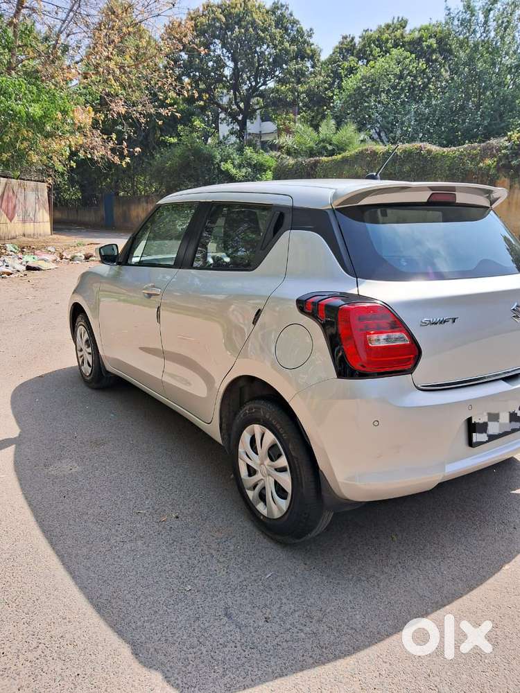 Maruti Suzuki Swift Vxi + Manual, 2023, Petrol