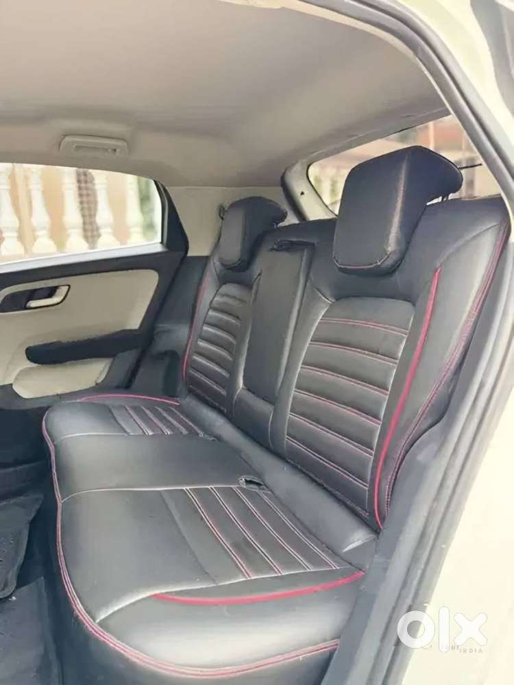 Tata Altroz 1.2 Xe, 2020, Petrol