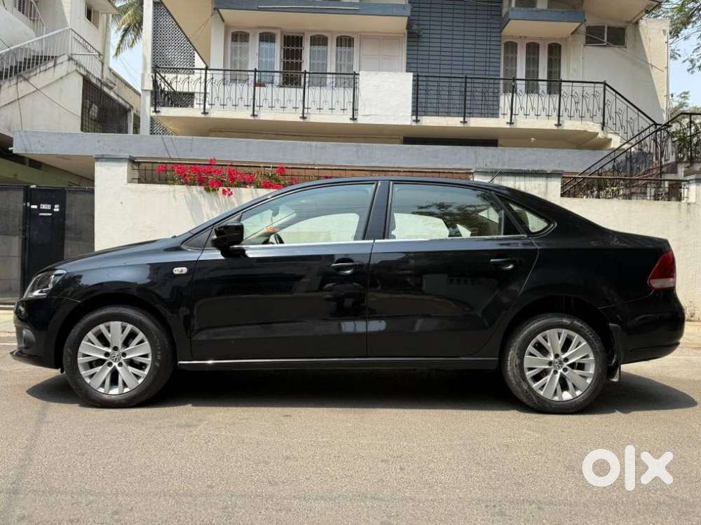Volkswagen Vento Celeste 1.6 Highline, 2015, Petrol