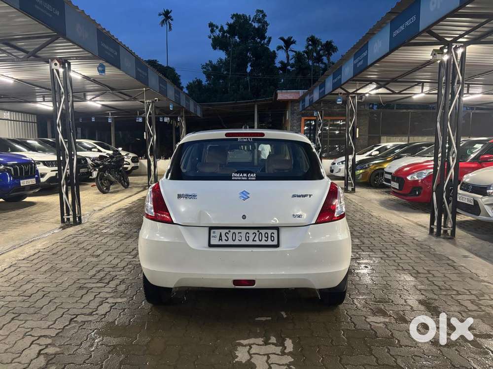 Maruti Suzuki Swift Vxi + Manual, 2015, Petrol