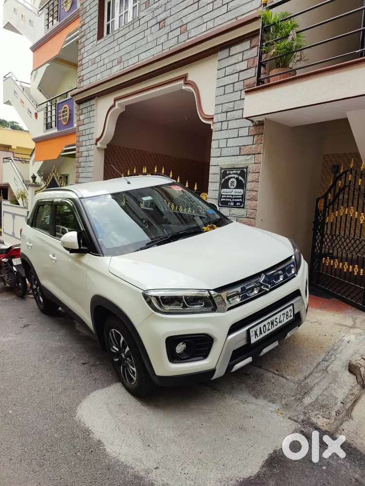 ​2022 Maruti Vitara Brezza Zxi Plus - Top Model  Single Owner