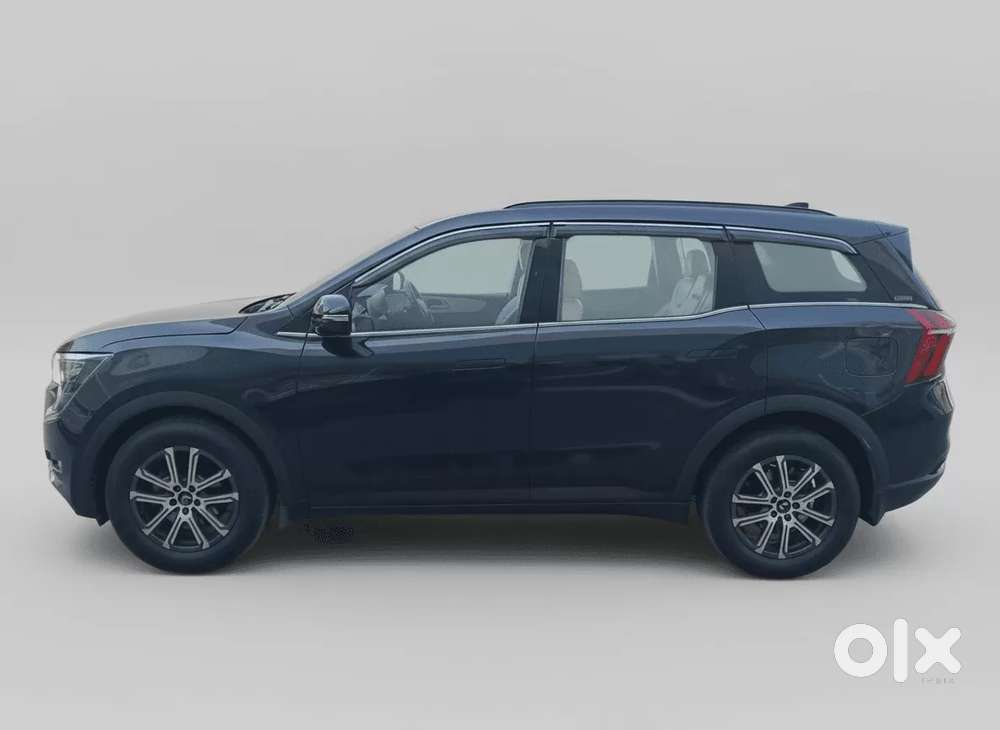 Mahindra Xuv700 2.2 Ax 7 Diesel At Luxury Pack Str Awd, 2024, Diesel
